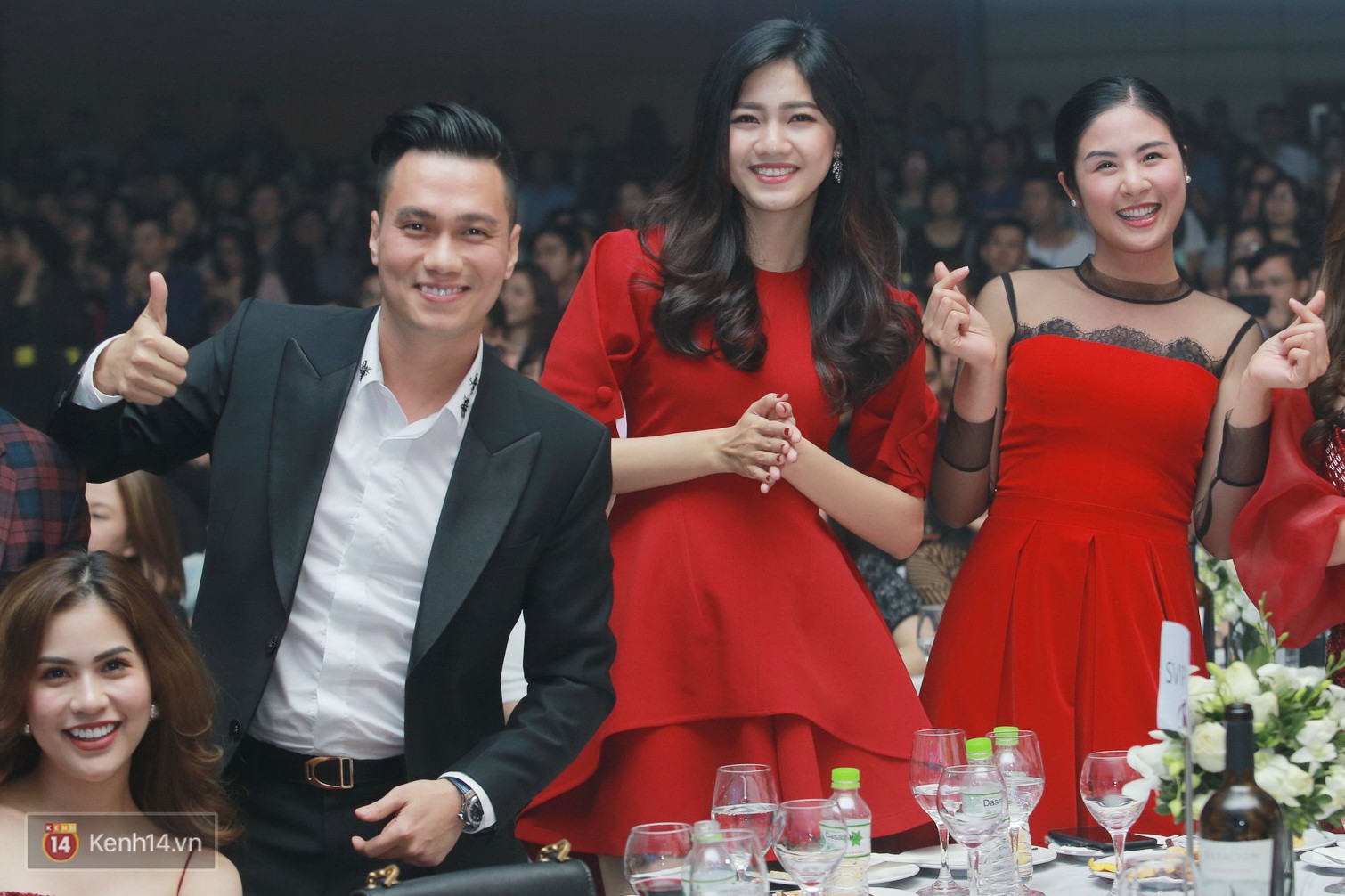 Bằng Kiều liên tục xin lỗi khán giả vì gặp sự cố mất giọng ngay trước đêm diễn